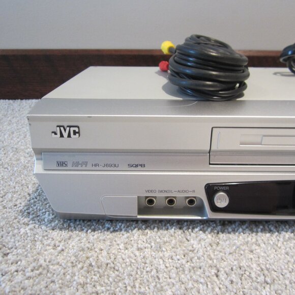 JVC Hi-Fi 4 Head VCR HR-J693U VHS with AV Cables *No Remote* Tested - Works - Picture 2 of 15